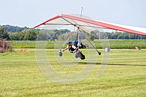 Hang Gliders Land in Whitewater